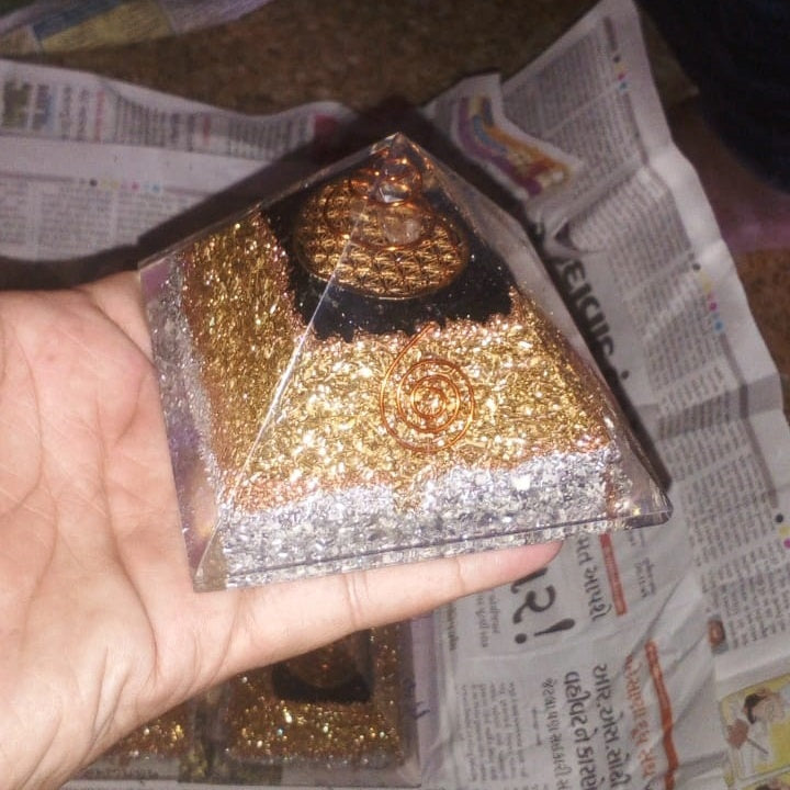 Black Tourmulie Copper Orgone Pyramid