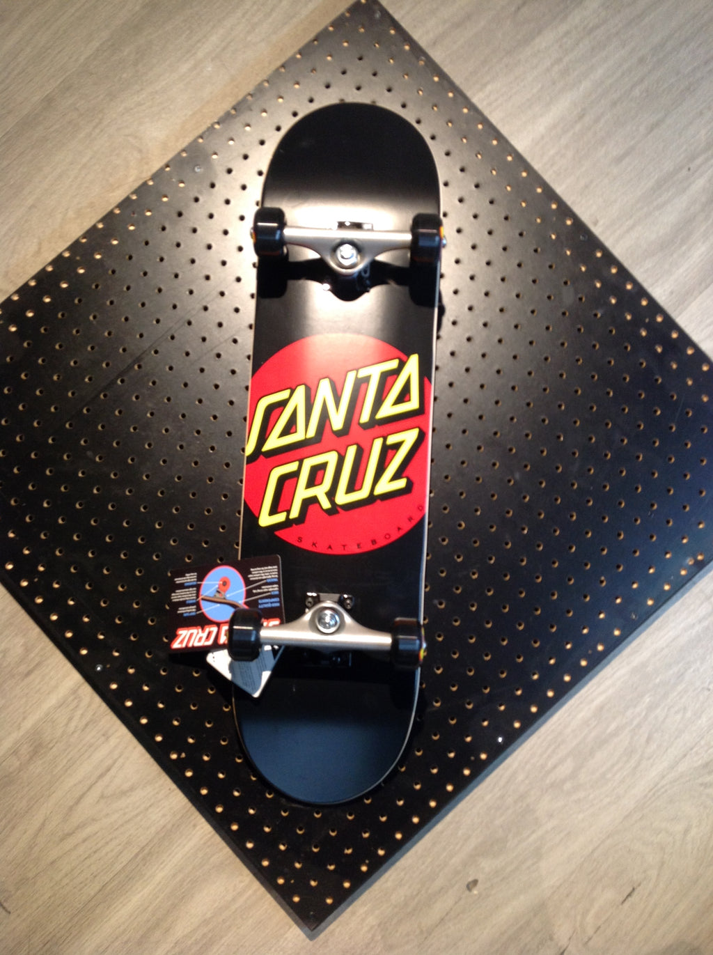 Santa Cruz Classic Dot 8 Black Skateboard Enfant 10 à 14 ans